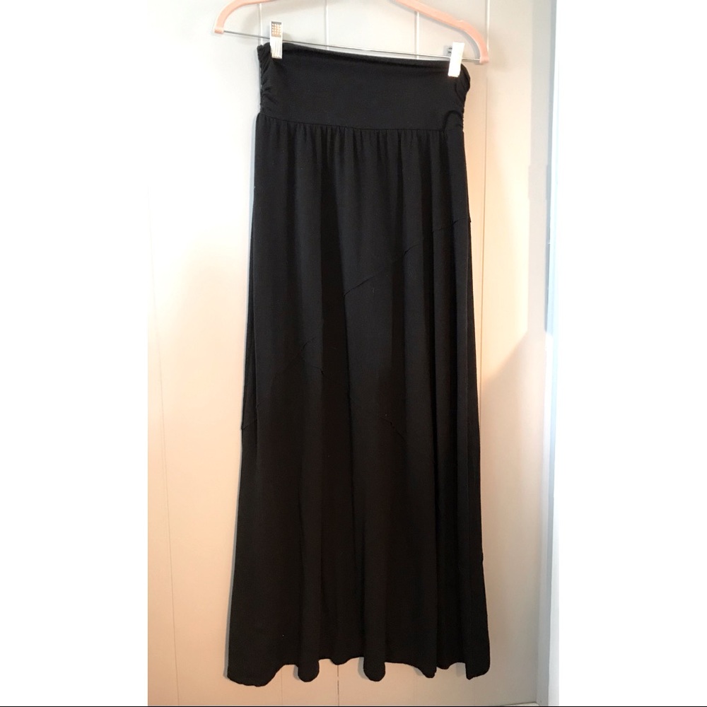 MOVING SALE EMG!!! Skirt